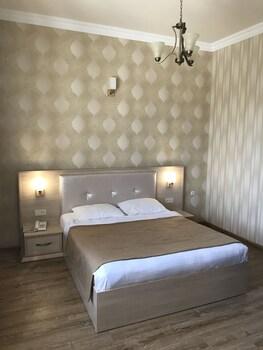 room_de22192e-341a-4078-8157-498f670f7480.jpg