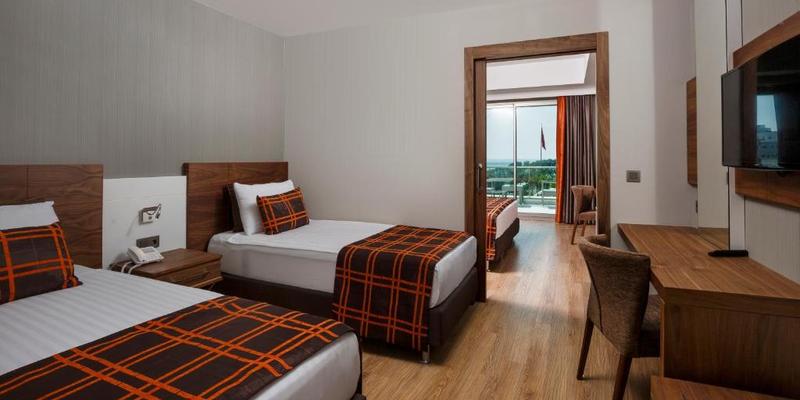 room_a55f13eb-9cb4-4aa3-98d6-ff95dc6e5db7.jpg