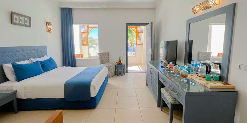 room_c0f4979c-424c-4a02-9588-7f7d96c91e15