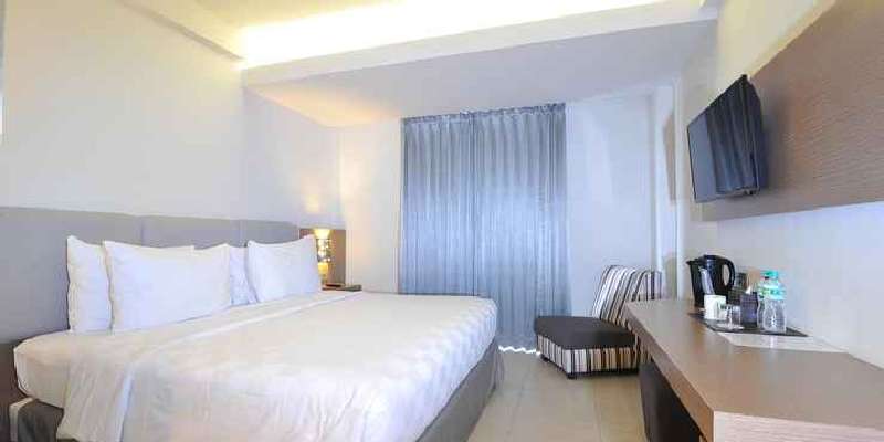room_f25566d3-4bb7-40c9-b6e9-fc643caebe94.jpg