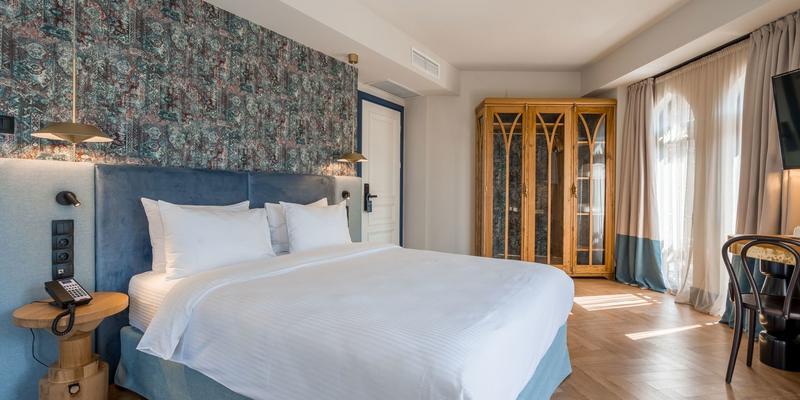 room_83bf588a-c8c9-48b7-9d51-30462b0bc2ce.jpg