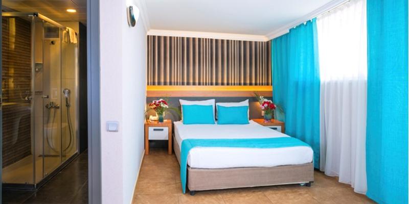 room_2ccb3c63-becd-4da4-8e64-ddcca0278b25