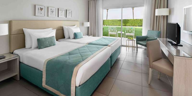 room_b367bc6e-6ef1-4f3c-915d-0913678e618b