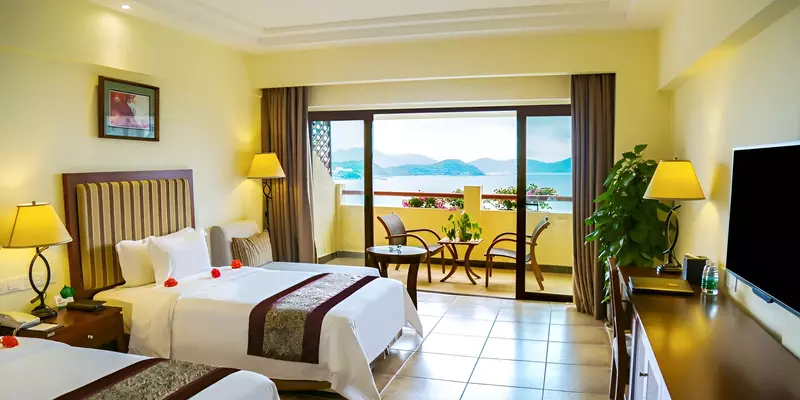 room_8fbd3a6a-9c21-42aa-9ac2-c353455ee6b4