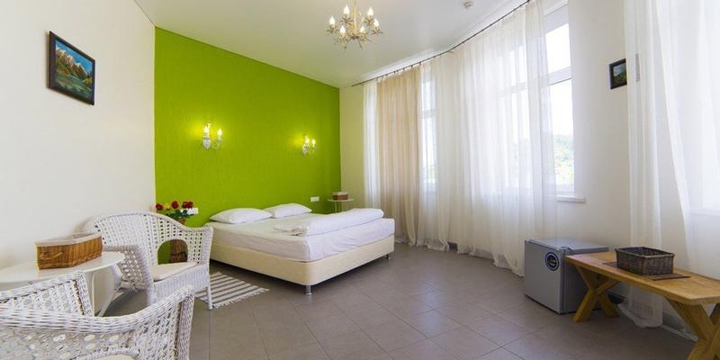 room_d2a2ee30-823c-4dbf-b776-2ae754b0ee21