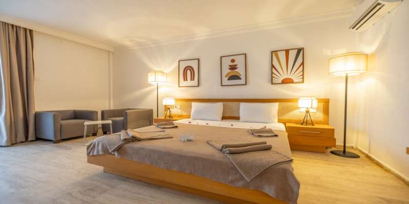 room_26e0a265-64e6-49cc-85c4-9b73f221a074