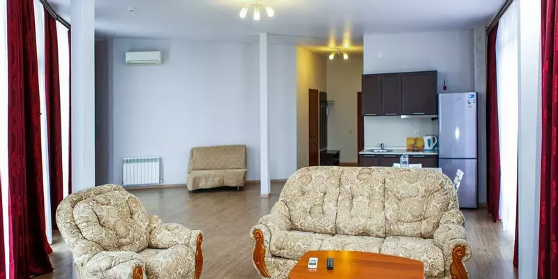 room_791ea755-ecb7-4d24-8312-64cb37407d84