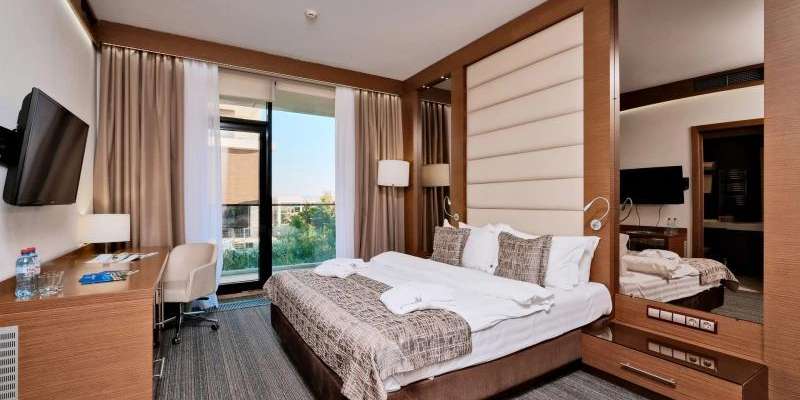 room_11e3621c-7541-4092-ada8-8ac303b8df21.jpg