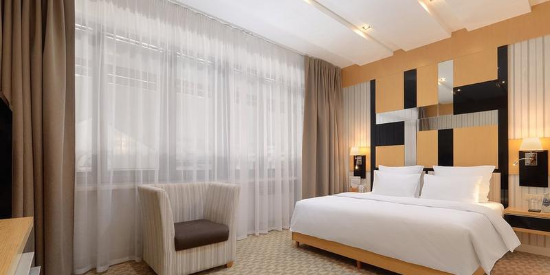 room_23dca562-77cd-4bd6-9fb4-c7ba25c0dfad.jpg