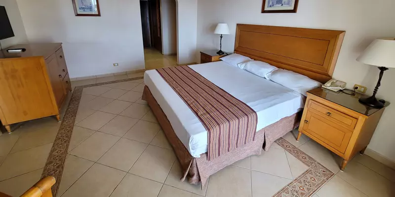 room_2a4466b9-9f7e-458c-b6a1-d2bcef7698d7