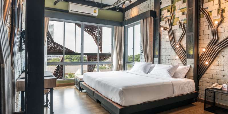 room_878497da-e7fe-4f25-9485-24788b0fd231