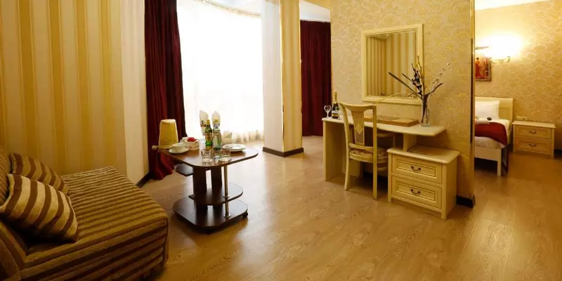 room_b3eb9732-89e1-4d4d-9857-37c7389d5178.jpg