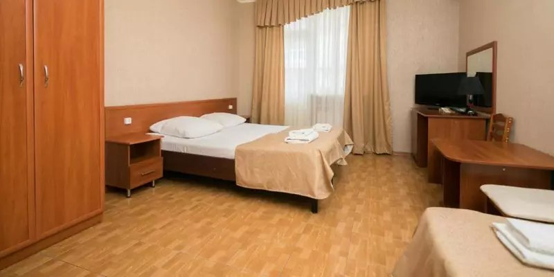 room_9ea92369-9f0b-4c71-8c7f-44b3149b1a79
